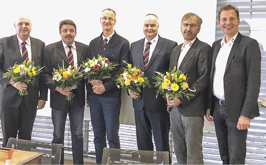 
Ein bewährtes Team: Geschäftsführer Erik Debertshäuser (rechts) mit dem „neuen alten“ Vorstand.




