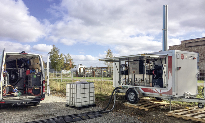 
Eine mobile Heizzentrale mit einer Leistung von 150 kW lieferte die Wärme für die im Bau befindliche Halle.



