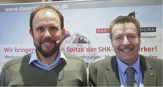 
Gast und Gastgeber: Dr. Tillmann von Schroeter (links) und Jens Drebenstedt beim SHK-Zukunftskongress in Hannover.



