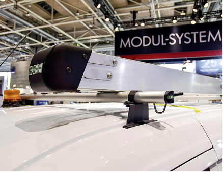 
Möglichst windschnittig: Aluminium, beschichteter Stahl oder Kunststoff kommen zum Einsatz, um Dachträger langzeittauglich für jegliche Witterung zu machen.



