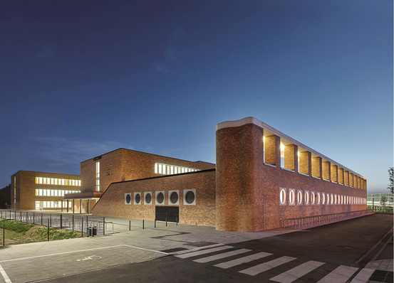
Passivhausstandard mit dezentraler Lüftung: Johann-Pachelbel-Realschule mit Fachoberschule in Nürnberg.



