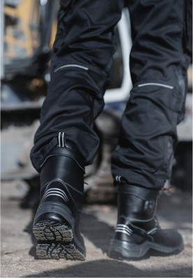 
Der Sicherheitsstiefel Johnny ist im Winter beheizbar.



