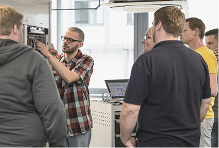 
Daikin schult Planer und Monteure in 14 Produktbereichen.



