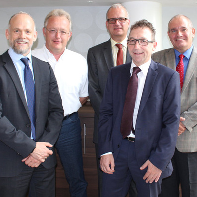 Wechsel an der Spitze des GMS-Vorstands (v.l.n.r.) Alexander Dehnelt ist neuer stellvertretender Vorstandsvorsitzender, während Christian Bruse zum neuen Vorstandsvorsitzenden gewählt wurde. Peter Diekmann und Jürgen Schütz wurden als Vorstände im Amt bestätigt. Hilbert Wann ist weiterhin GMS-Geschäftsführer.